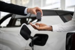 Borne de recharge solaire, la solution écologique pour votre véhicule électrique