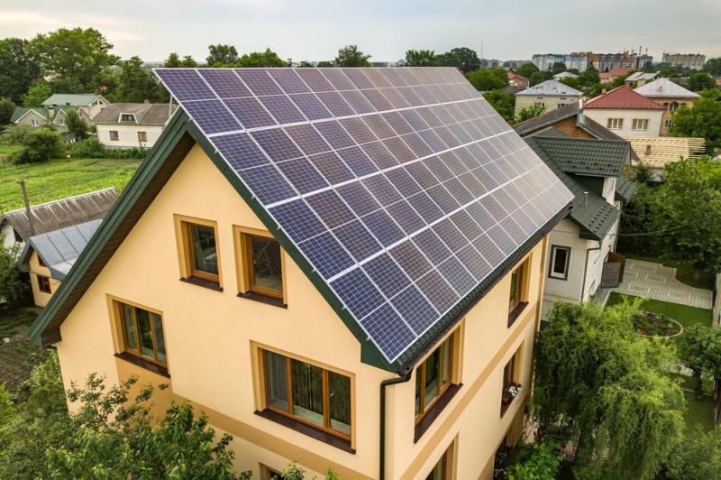 R&eacute;injection solaire : comment valoriser votre surplus d'&eacute;nergie ?